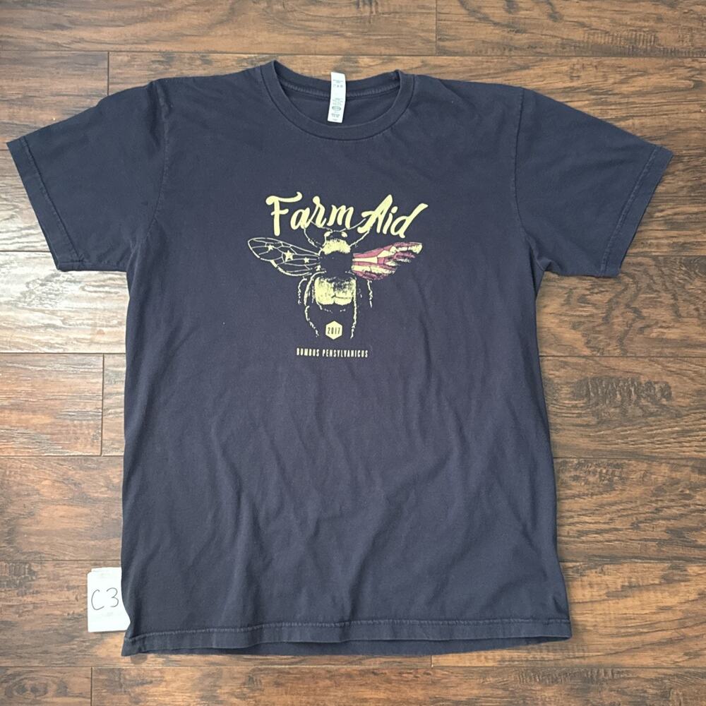 Farm Aid 2017 Concert T-Shirt Willie Nelson Neil Young Mellencamp USA Large
